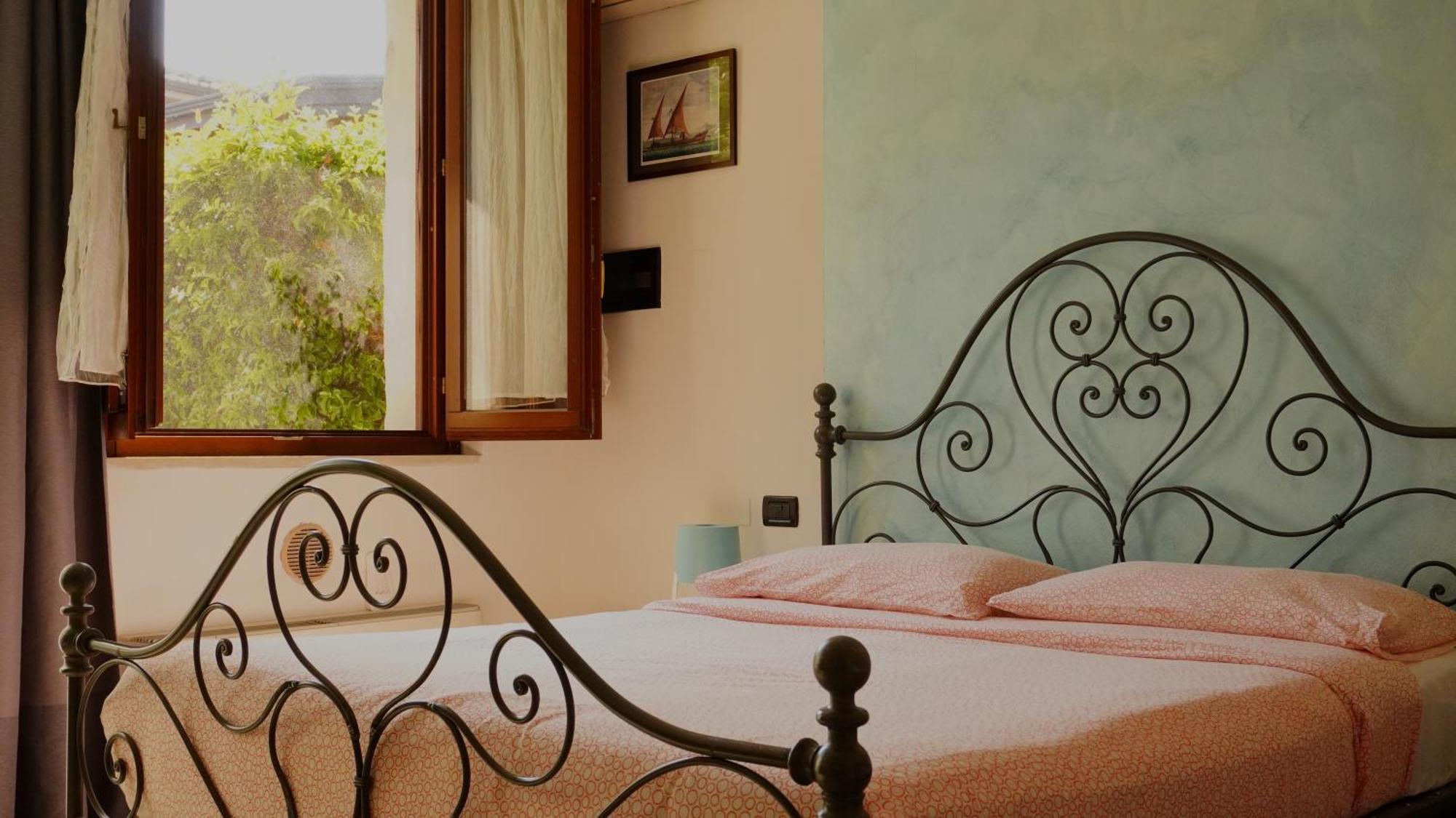 Case Vacanza Le Vele Desenzano del Garda Exterior photo